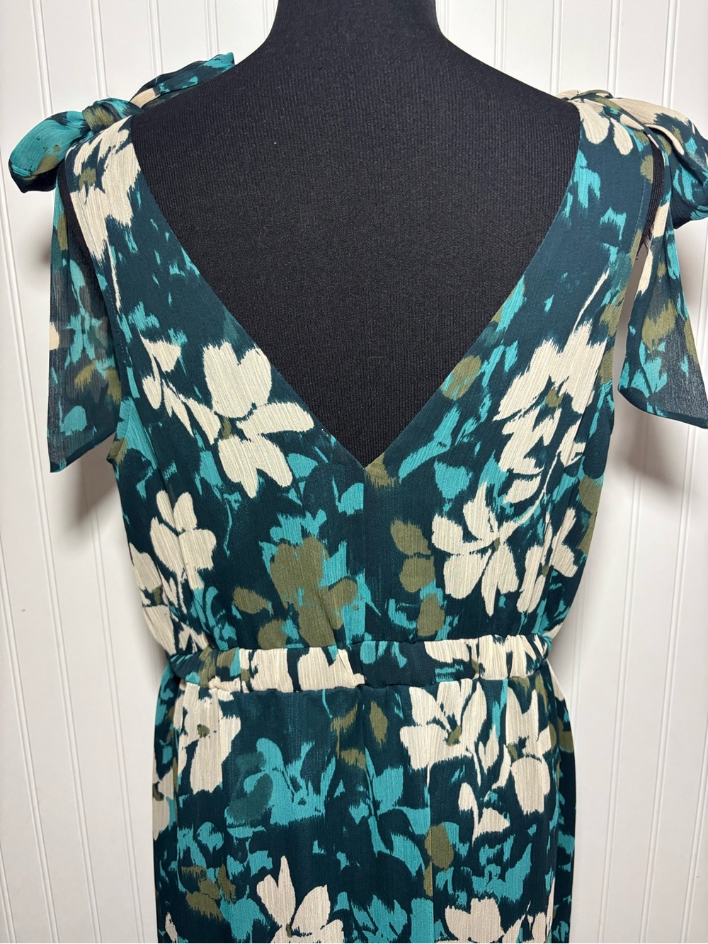 Loft Maxi Dress Floral Romantic Feminine Green Womens Size 12 Flowy - Picture 7 of 16